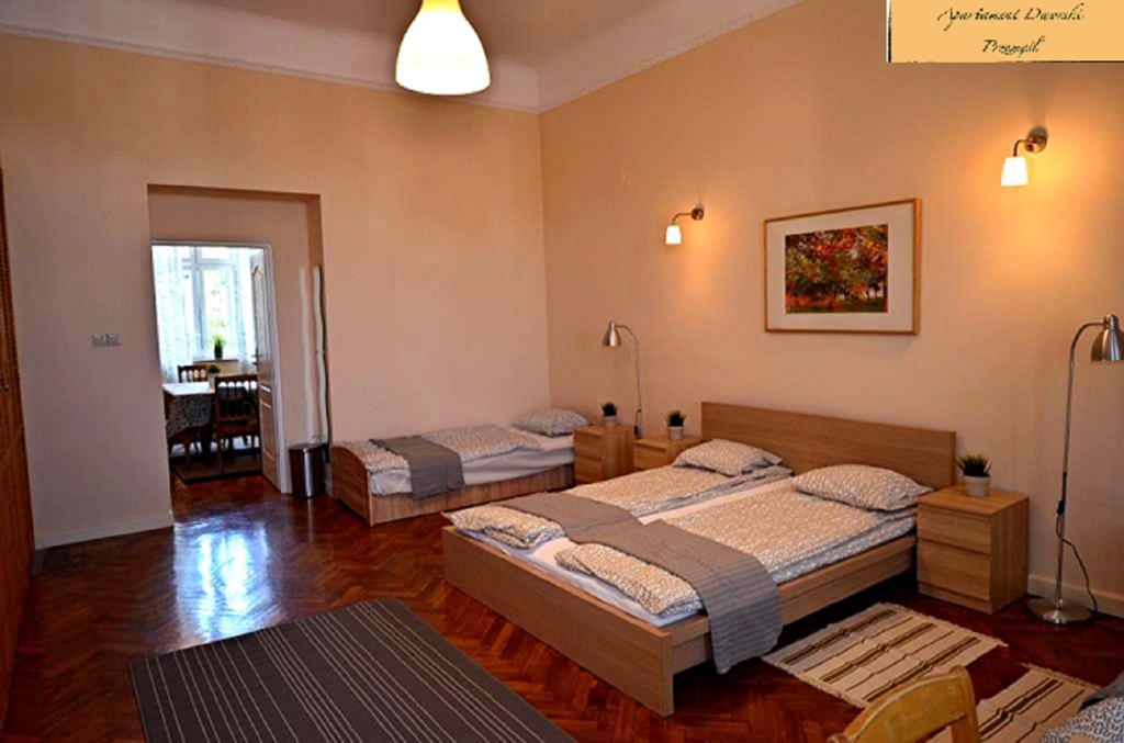 Apartament Dworski Przemysl Exterior photo